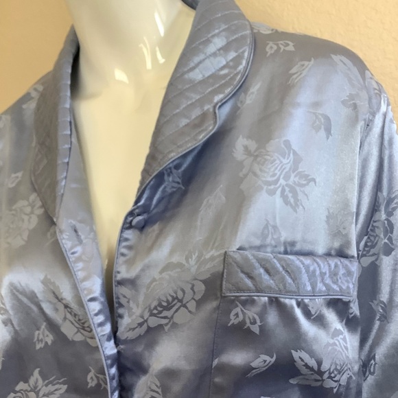 Claire's Rosie Silky Blue Floral Pajama Set - Picture 9 of 10